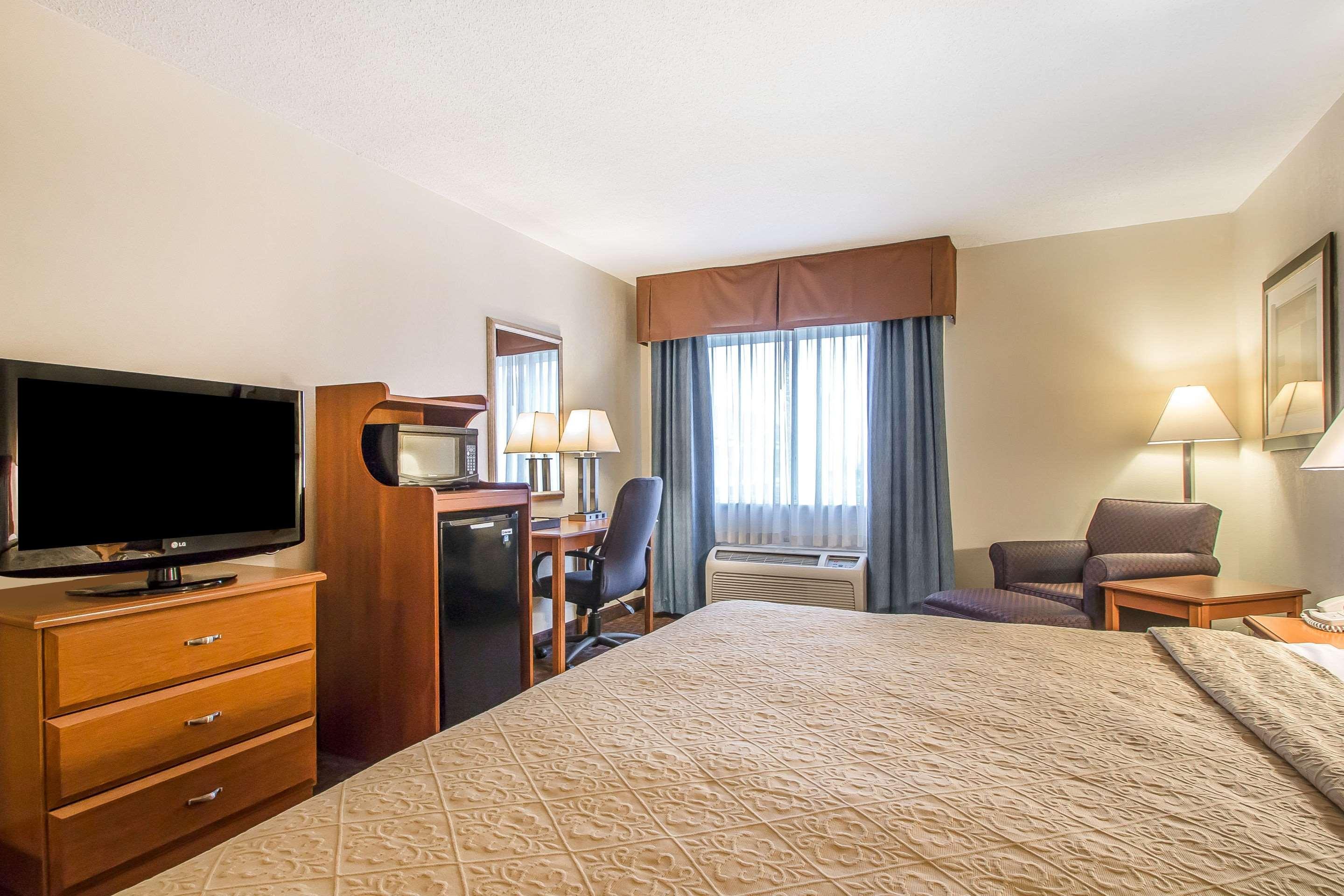 Quality Inn Morris I-80 Екстериор снимка