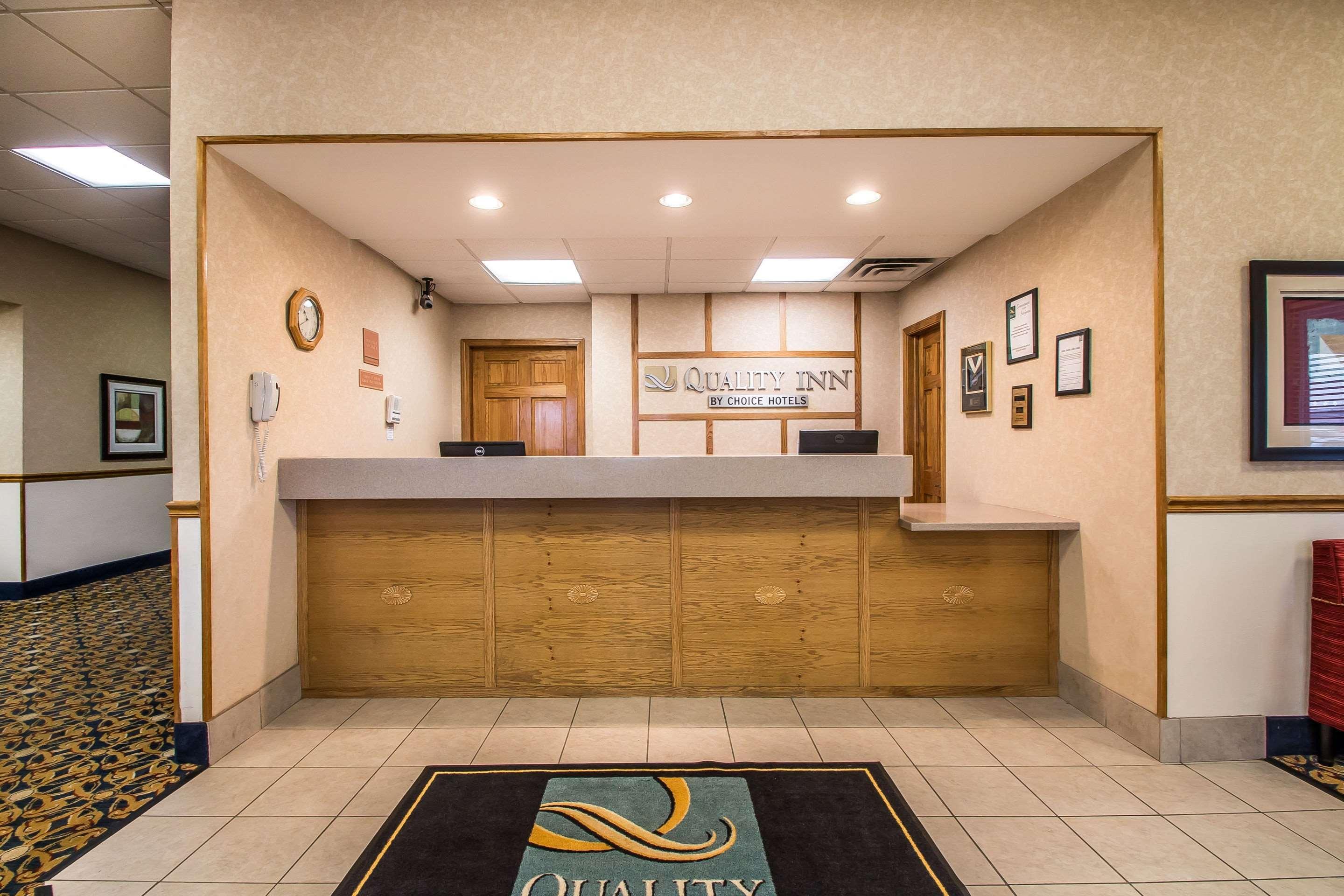 Quality Inn Morris I-80 Екстериор снимка