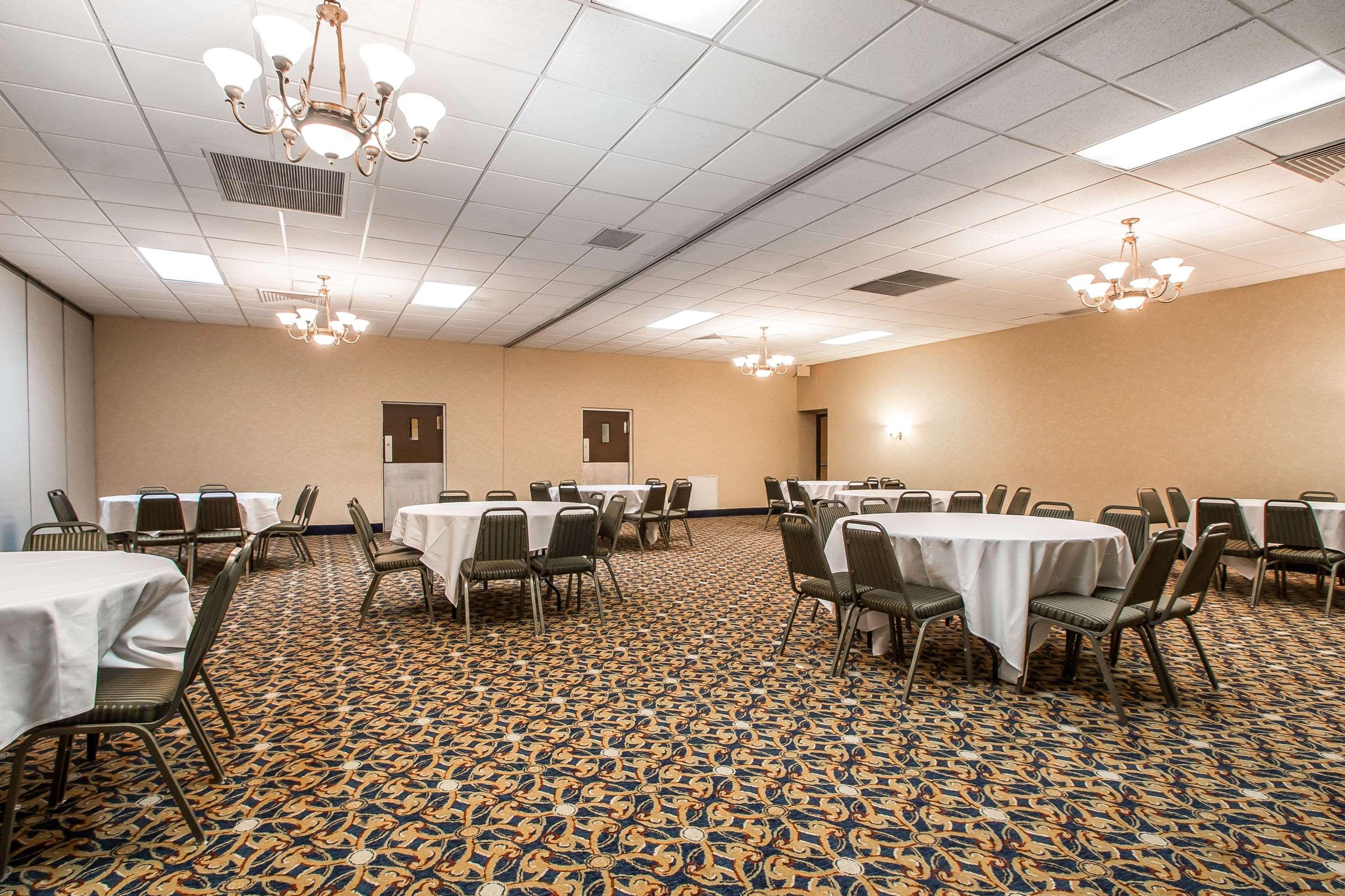 Quality Inn Morris I-80 Екстериор снимка
