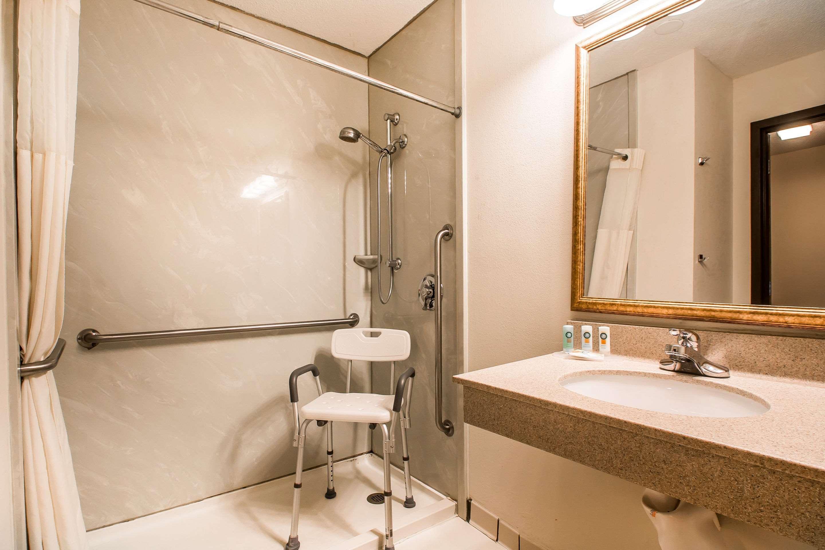 Quality Inn Morris I-80 Екстериор снимка
