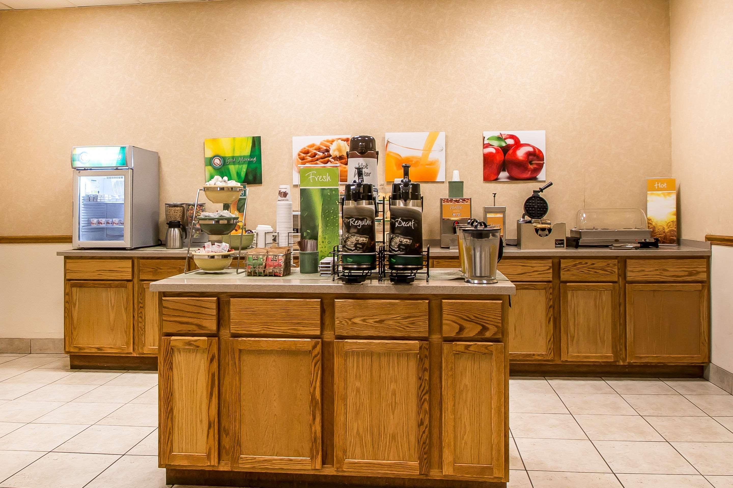 Quality Inn Morris I-80 Екстериор снимка
